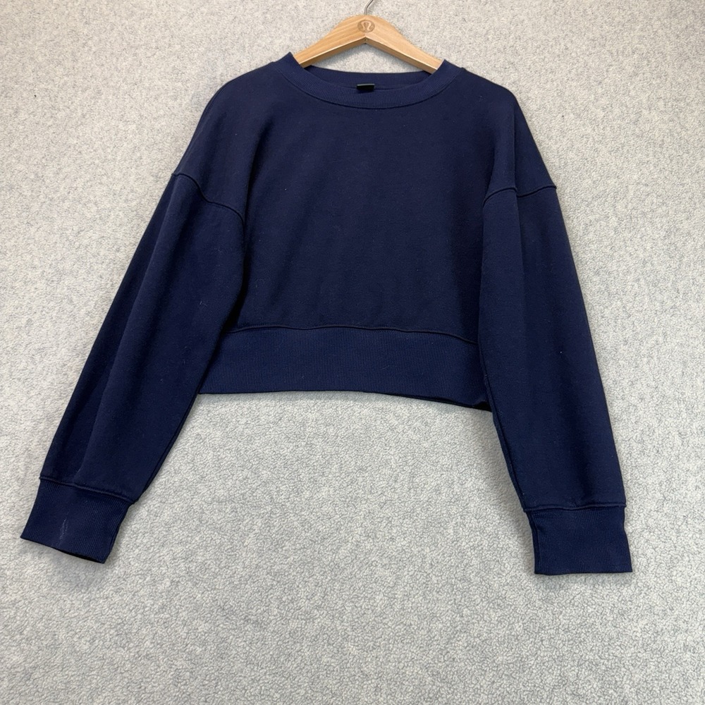 Wild Fable Women's Cropped Crewneck Sweatshirt Navy Blue Drop Shoulder Size S